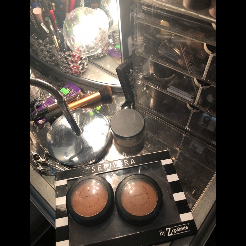 Mac Skin Finish Powder